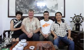 世界第一生命教練、全然心理學(xué)創(chuàng  )始人杰夫·艾倫一行到我公司參觀(guān)