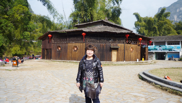 鄧基霞(市場(chǎng)部濟南地區經(jīng)理)
